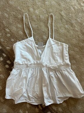 Zara Flowy Tank Top in White Size S
